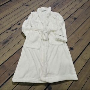 Tommy Bahama plush robe white unisex one size